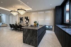 Shrewsbury Road (D11), Terrace #556840771